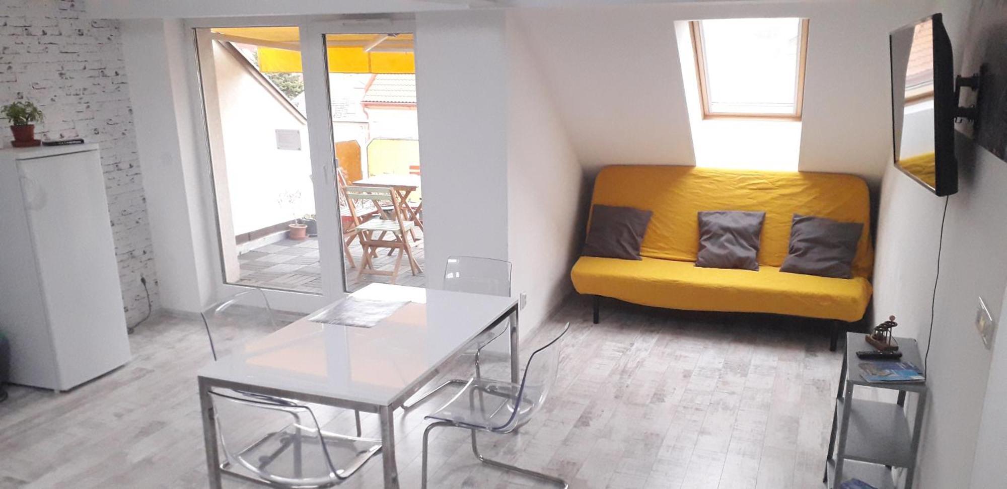 8X8 Tetoter Apartman Szeged Exterior photo